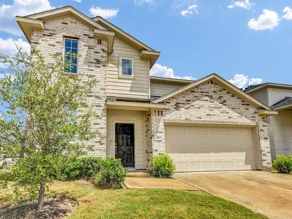 400 Flycatcher Ct, Clute, TX 77531
