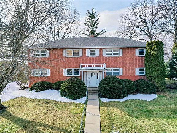 5th image of 6212 South Ct APT 1