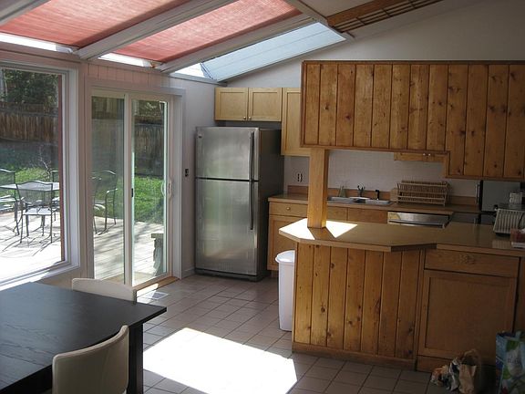 2nd image of 116 Whiterock Ave
