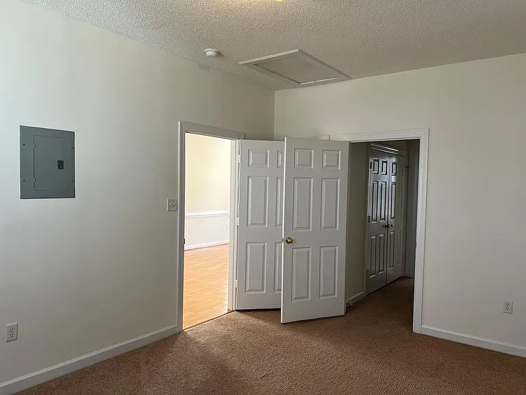 3323 Whitlock Dr N #B — Photo 16