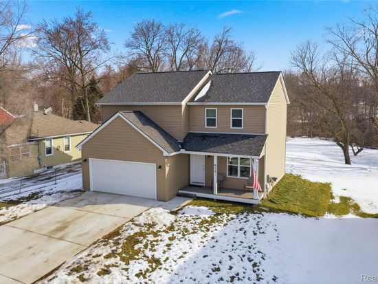413 Newton Dr, Lake Orion, MI 48362