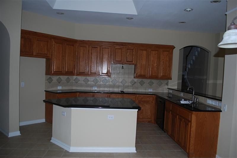 2nd image of 5802 Rathbone Dr
