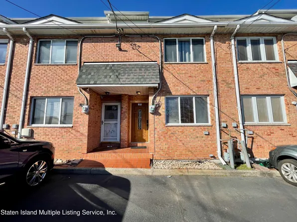 25 Madan Ct, Staten Island, NY 10314