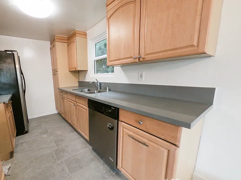 9832 Hannum Dr #1 — Photo 6