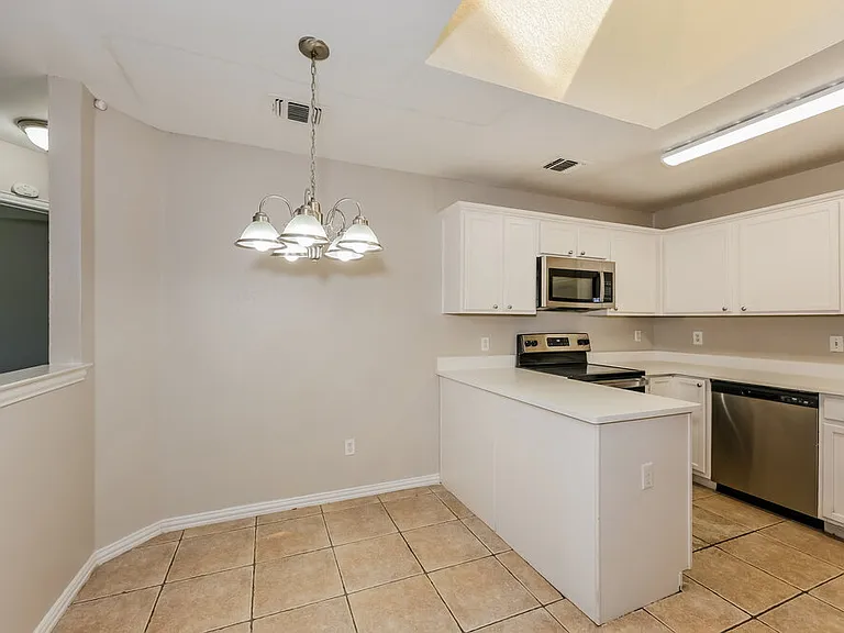 1601 Prescott Dr — Photo 7