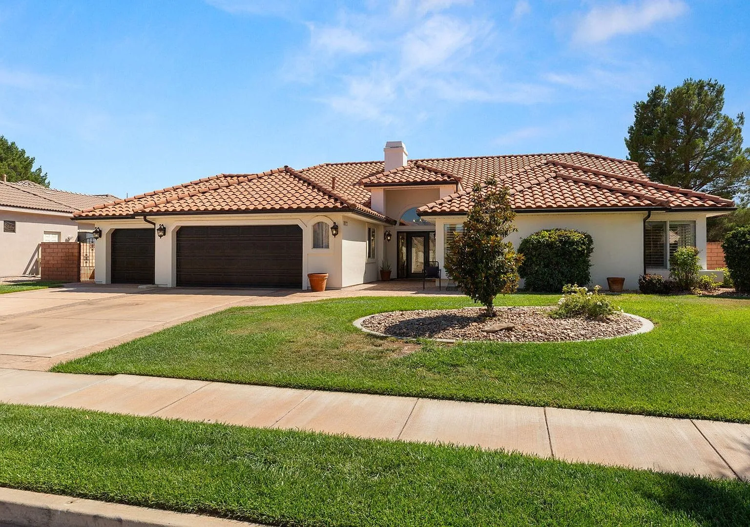 3 Bedroom Home in Sunbrook — Photo 1