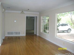 320 Tuttle Rd, Terrell Hills, TX 78209