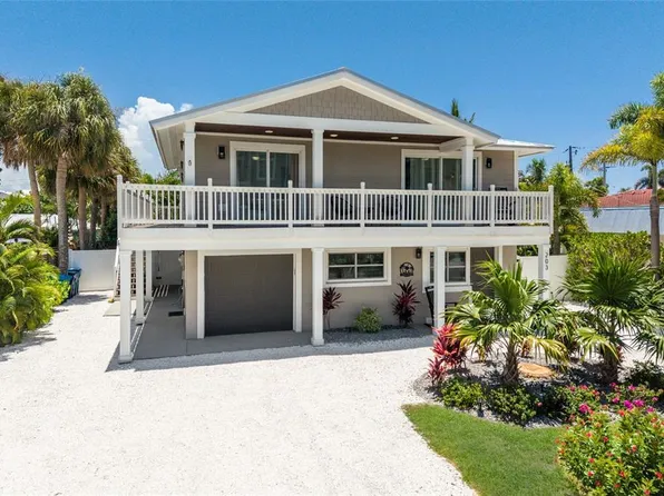 203 72nd St, Holmes Beach, FL 34217