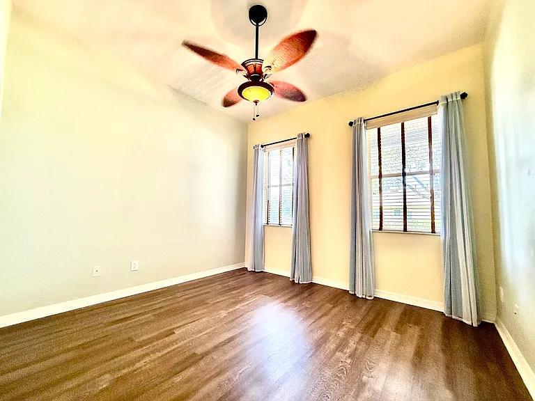 129 Crepe Myrtle Dr — Photo 17