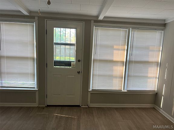 4th image of 3756 Cambridge Rd
