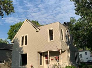 702 6th Ave, Sheldon, IA 51201