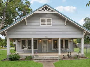 611 N Main St, Elgin, TX 78621