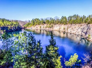 2908 Goldston Carbonton Rd, Goldston, NC 27252