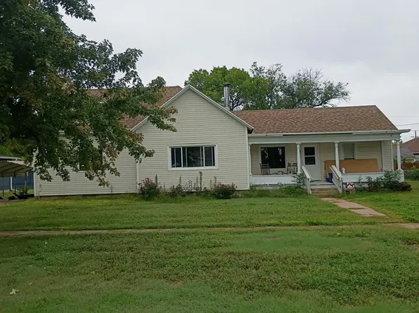 911 Pacific St, Cambridge, NE 69022