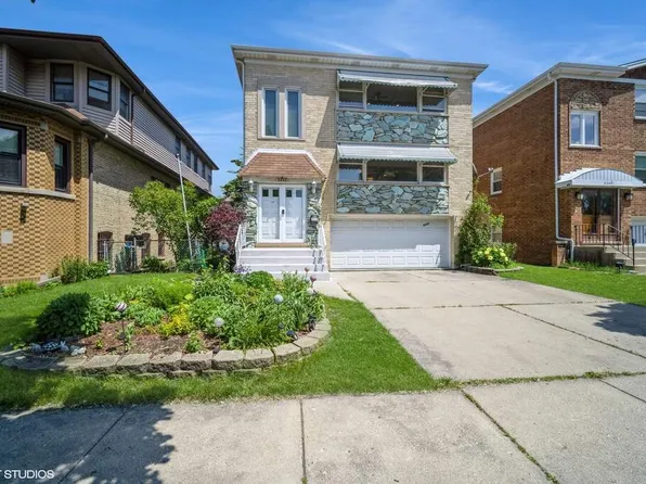 8345 Trumbull Ave, Skokie, IL 60076