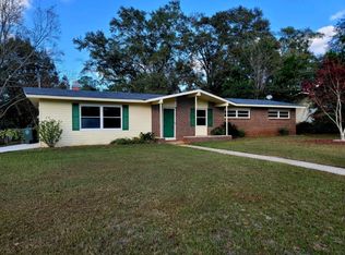 306 Camellia Dr, Enterprise, AL 36330