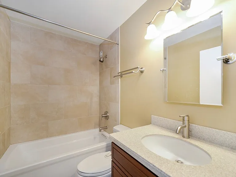 211 E Ohio St #1021 — Photo 10