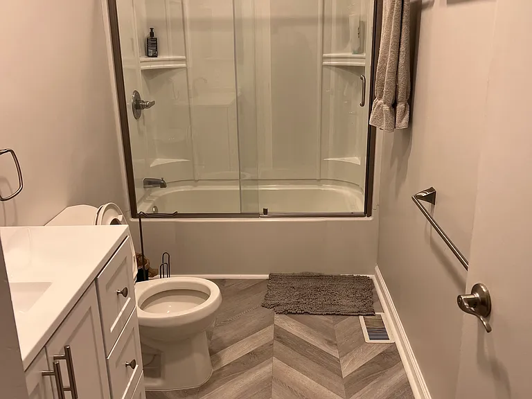 1021 Fountain St — Photo 5