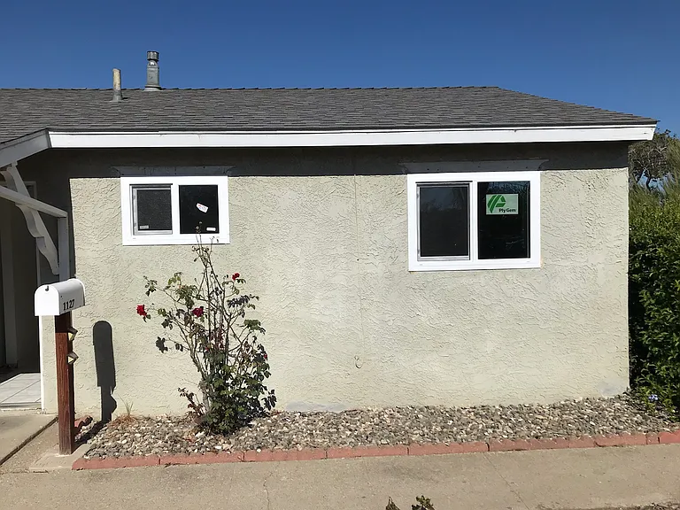 1127 E Donovan Rd — Photo 11