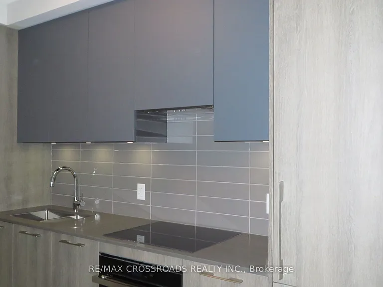 18 Water Walk Dr #610 — Photo 4