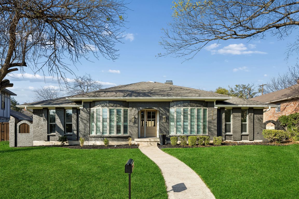 9376Briarhurst_001