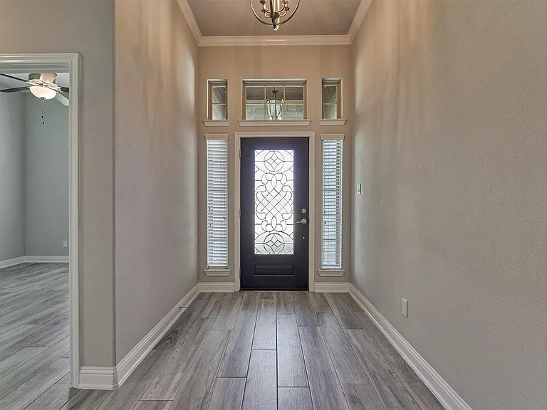 180 Racetrack Ln — Photo 11