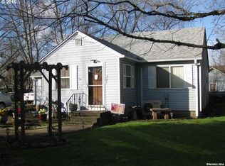 4523 Sunnyview Rd NE, Salem, OR 97305