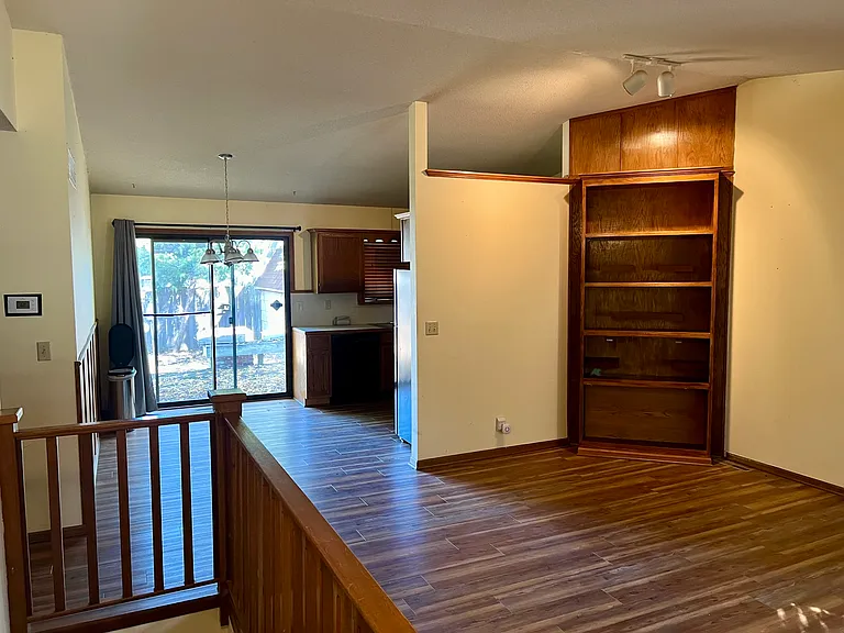 8526 W Nantucket St — Photo 3