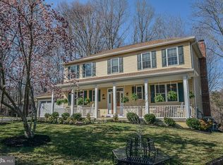 7823 Roundabout Way, Springfield, VA 22153