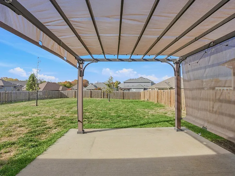 2309 Mace Dr — Photo 9