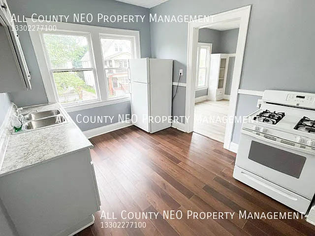 739 E 127th St #UPPER — Photo 14