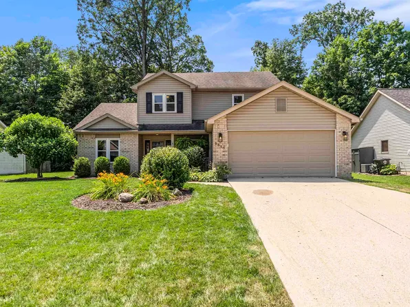 2317 Weather Wood Pl, Fort Wayne, IN 46818