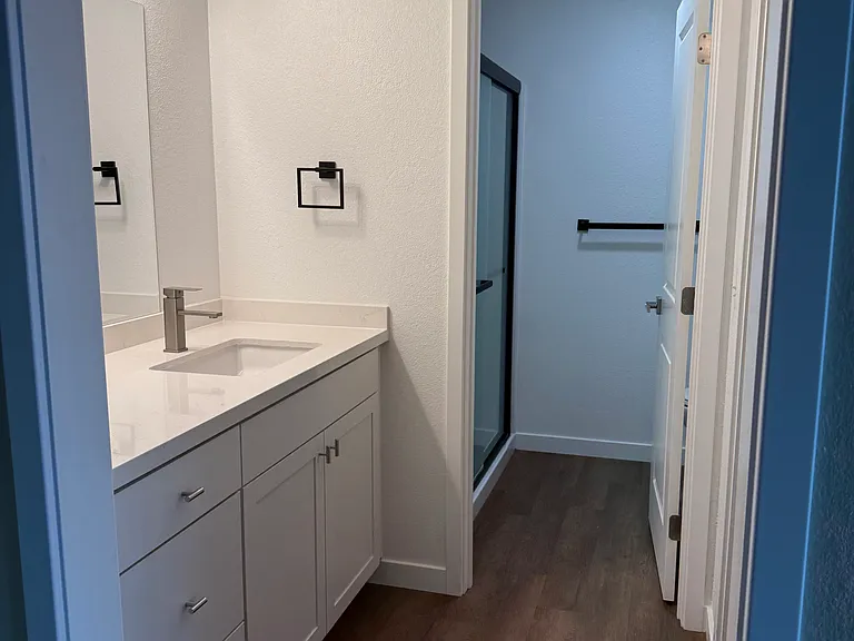 1819 Cape Cod Cir — Photo 3
