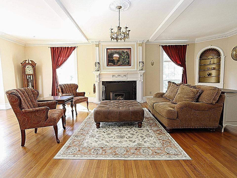 9 Sunnyledge St, New Britain, CT 06052 Zillow