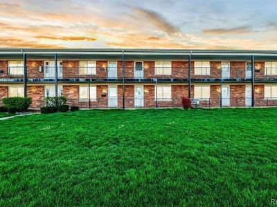 21121 Hayes Ave, Eastpointe, MI, 48021