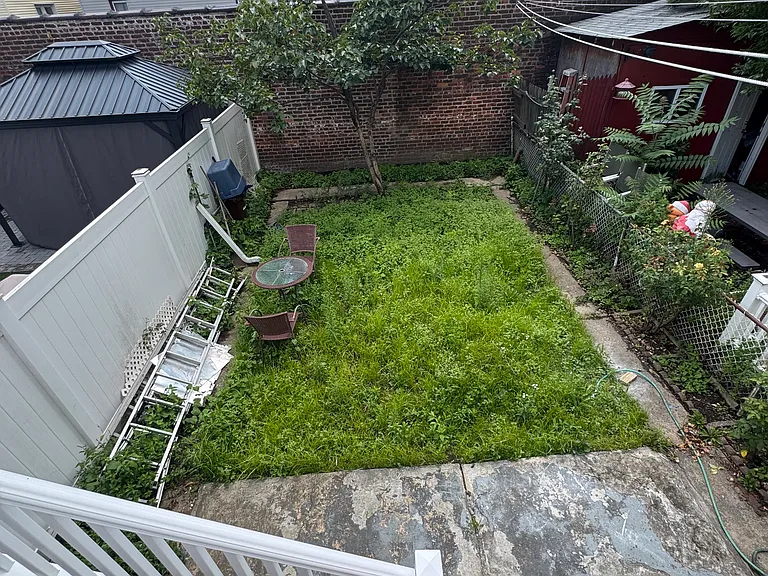 1516 Fielding St #1 — Photo 7