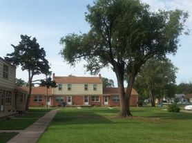 Meadowlark Apartments