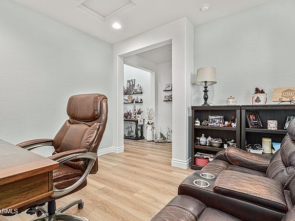 4th image of 20159 N 260th Dr