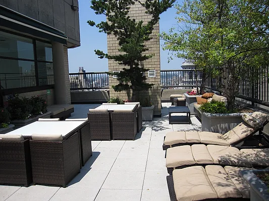 Rented by Newell and Assoc. | media 22