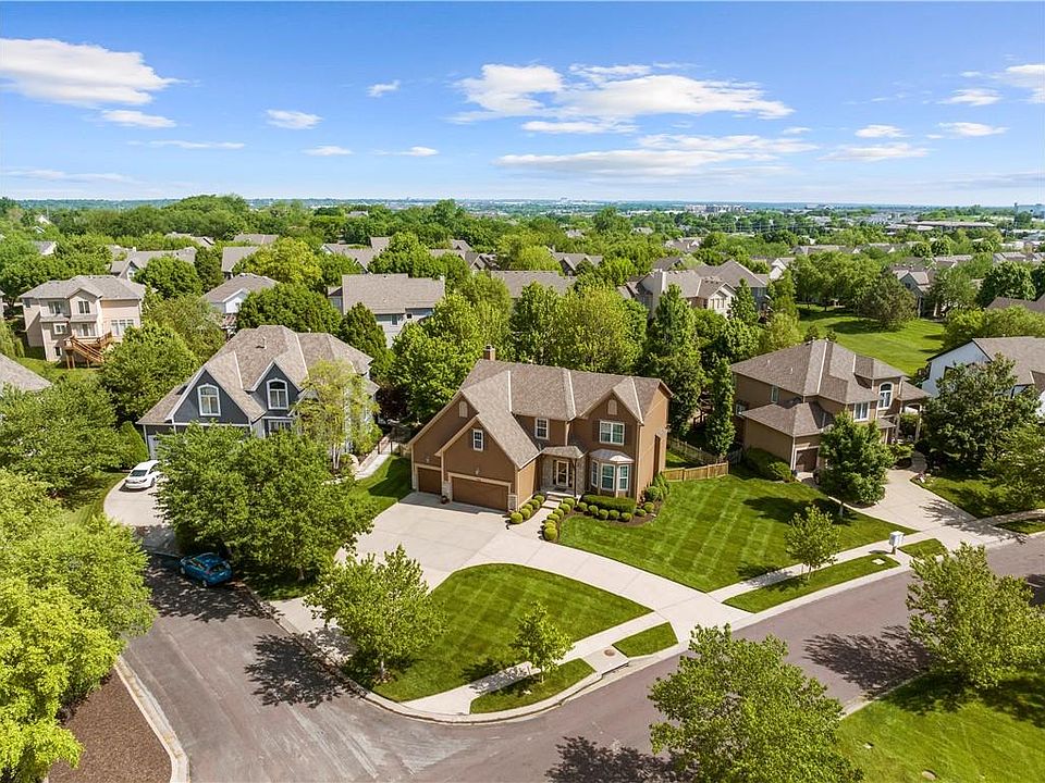 7406 W 145th Ter, Overland Park, KS 66223 | Zillow