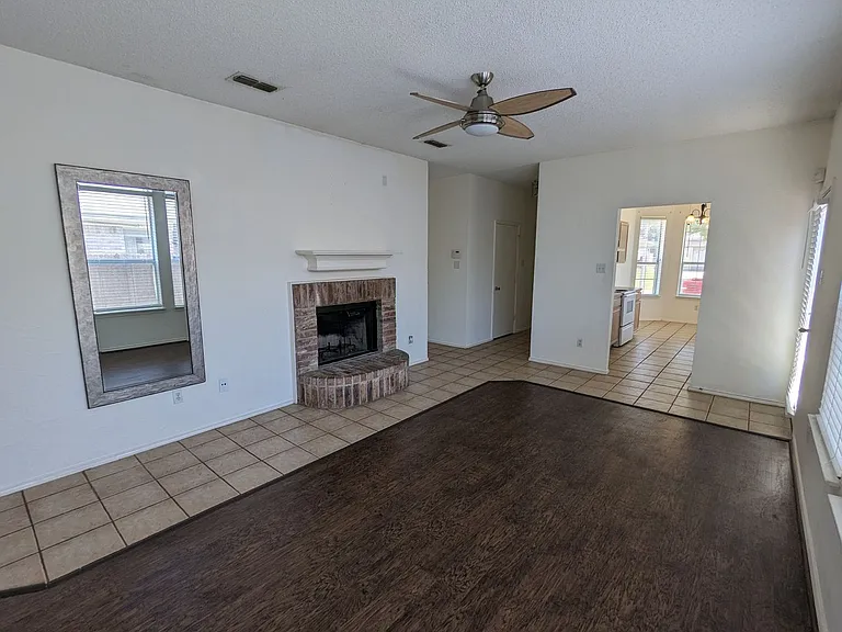 6367 Stonewater Bend Trl — Photo 3