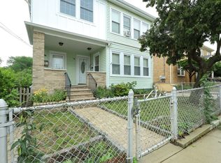 98 Woodside Ave, Winthrop, MA 02152
