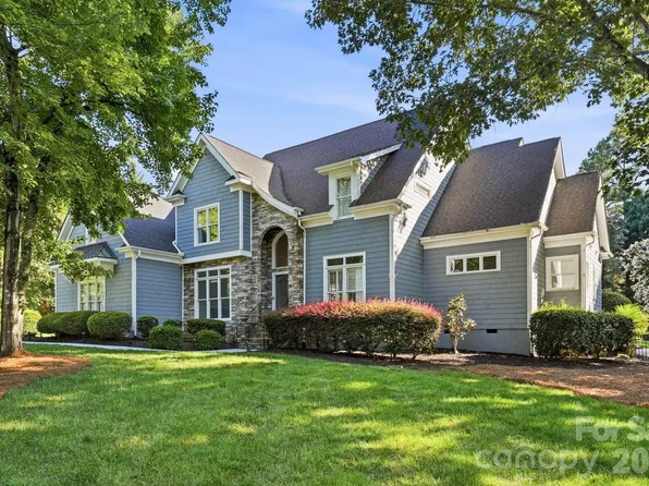 104 Gammon Point Ct, Mooresville, NC 28117