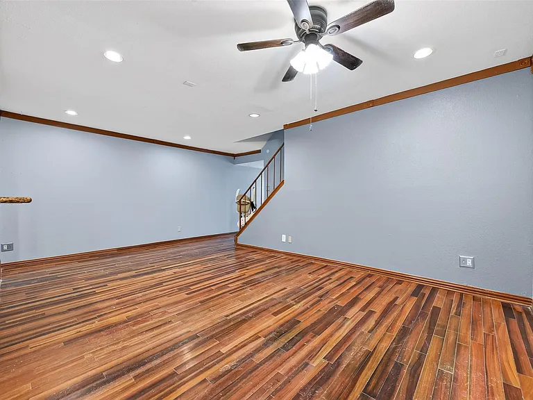 14515 Wunderlich Dr #403 — Photo 8