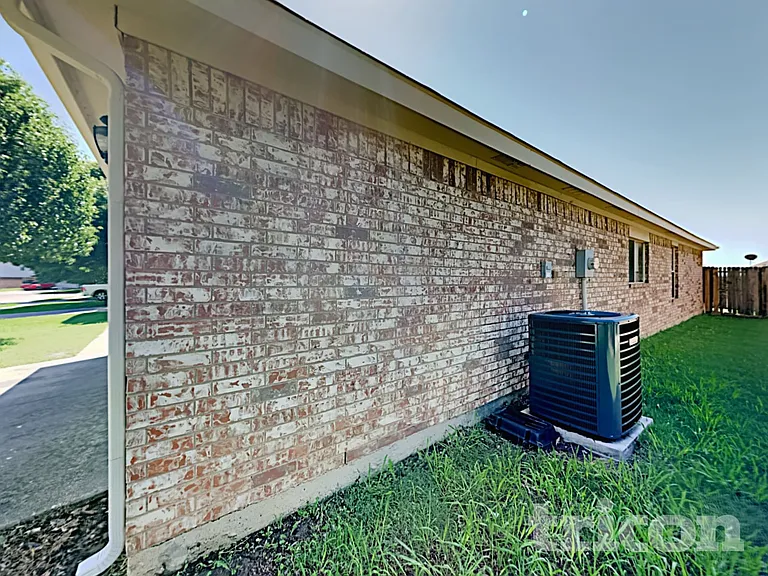 135 Jefferson Dr — Photo 14
