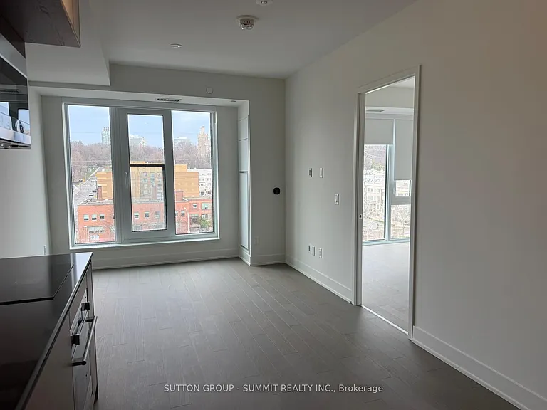 322 Dupont St #713 — Photo 7