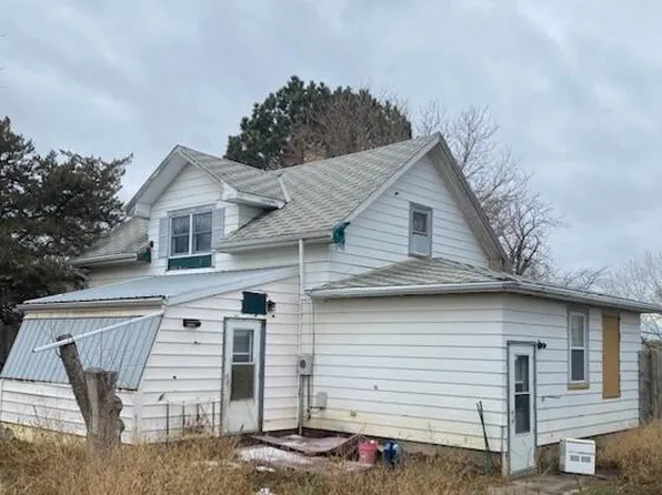 1224 E Dakota Ave, Pierre, SD 57501