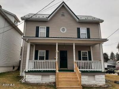 222 Spruce St, Cresson, PA, 16630