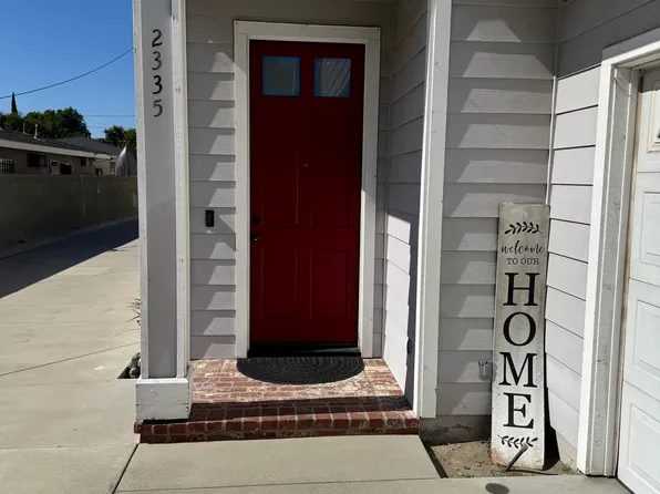 2335 E Poppy St, Long Beach, CA 90805