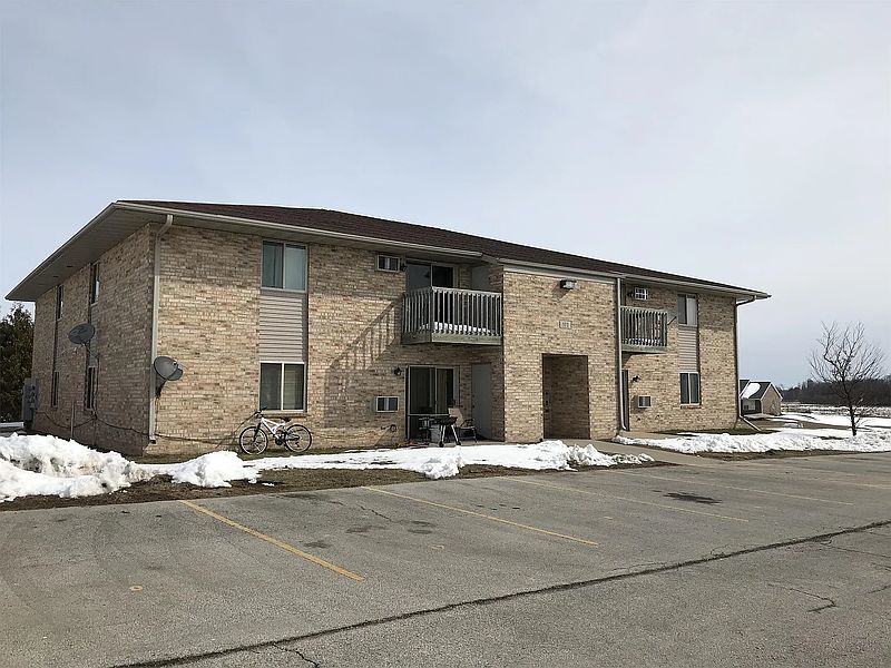 1st image of 337 Prairie Ln #6